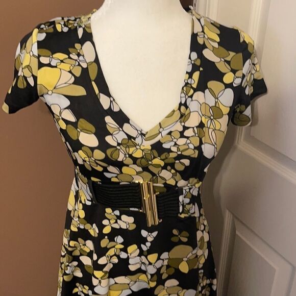 Lucy Paris Floral Belted Dress NWT Medium - Picture 1 of 9